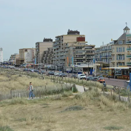 Lovely With Sea Views On The Boulevard Of *
